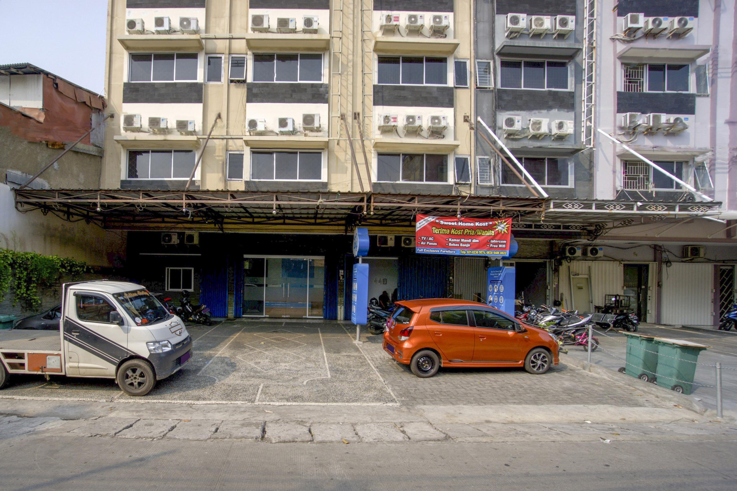 Oyo 3754 Prosperity Mansion Hotel Jakarta Ngoại thất bức ảnh